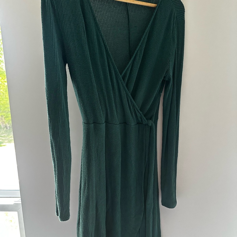 Elegant Green Wrap Dress